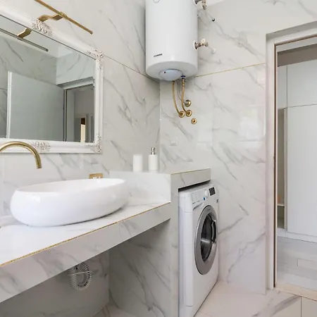 Gorgeous In With Wifi